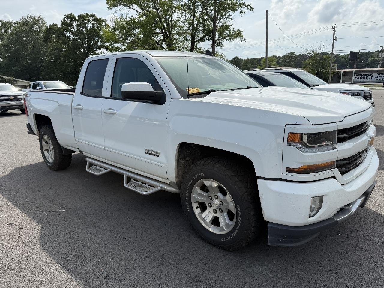 2017 Chevrolet Silverado 1500 4WD Double Cab 143.5" LT w/2LT