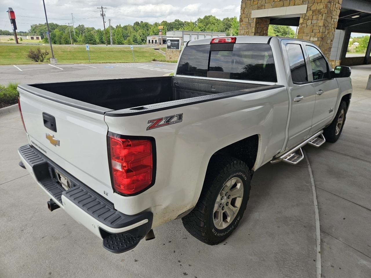 Chevrolet Silverado 1500 4WD Double Cab 143.5" LT w/2LT 2017
