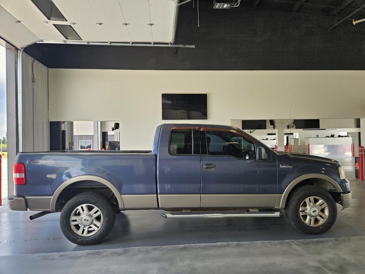 Ford F-150 4WD SuperCab 145" Lariat 2004