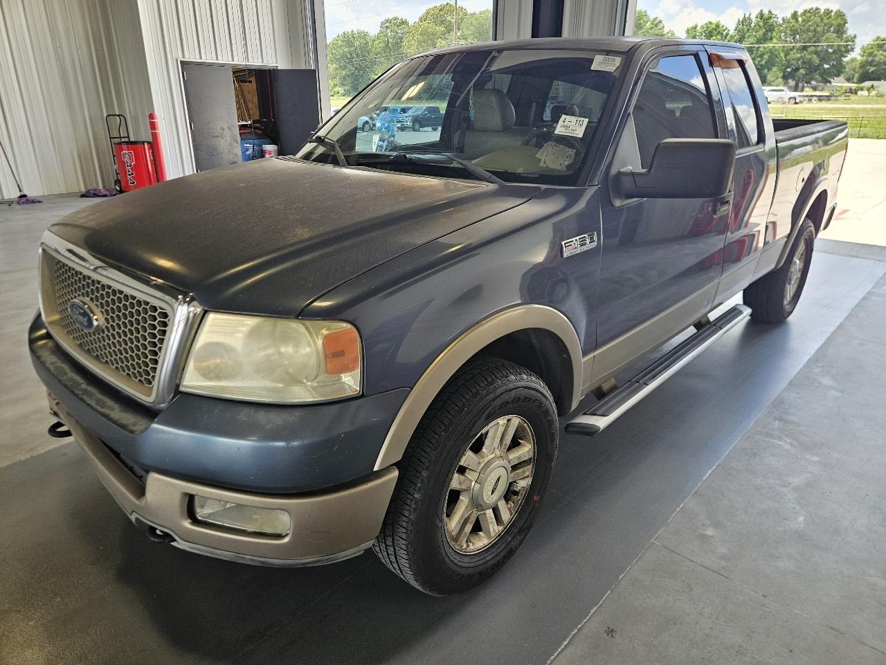 Ford F-150 4WD SuperCab 145" Lariat 2004