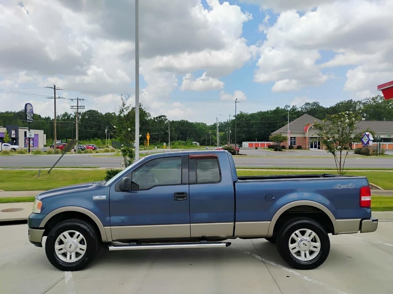 Ford F-150 4WD SuperCab 145" Lariat 2004