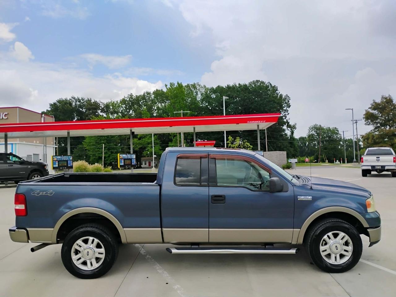 Ford F-150 4WD SuperCab 145" Lariat 2004
