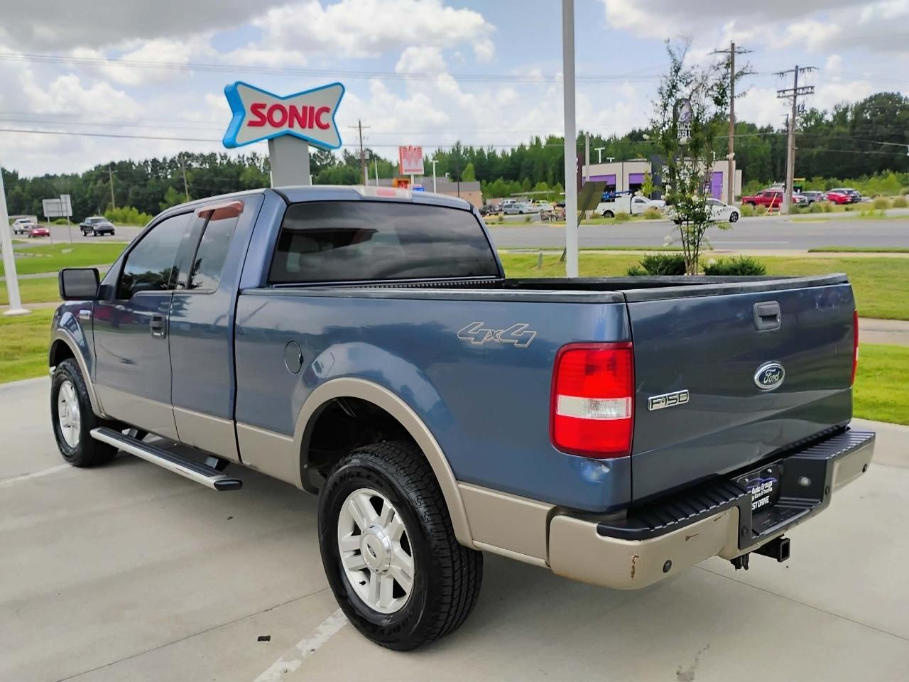 Ford F-150 4WD SuperCab 145" Lariat 2004