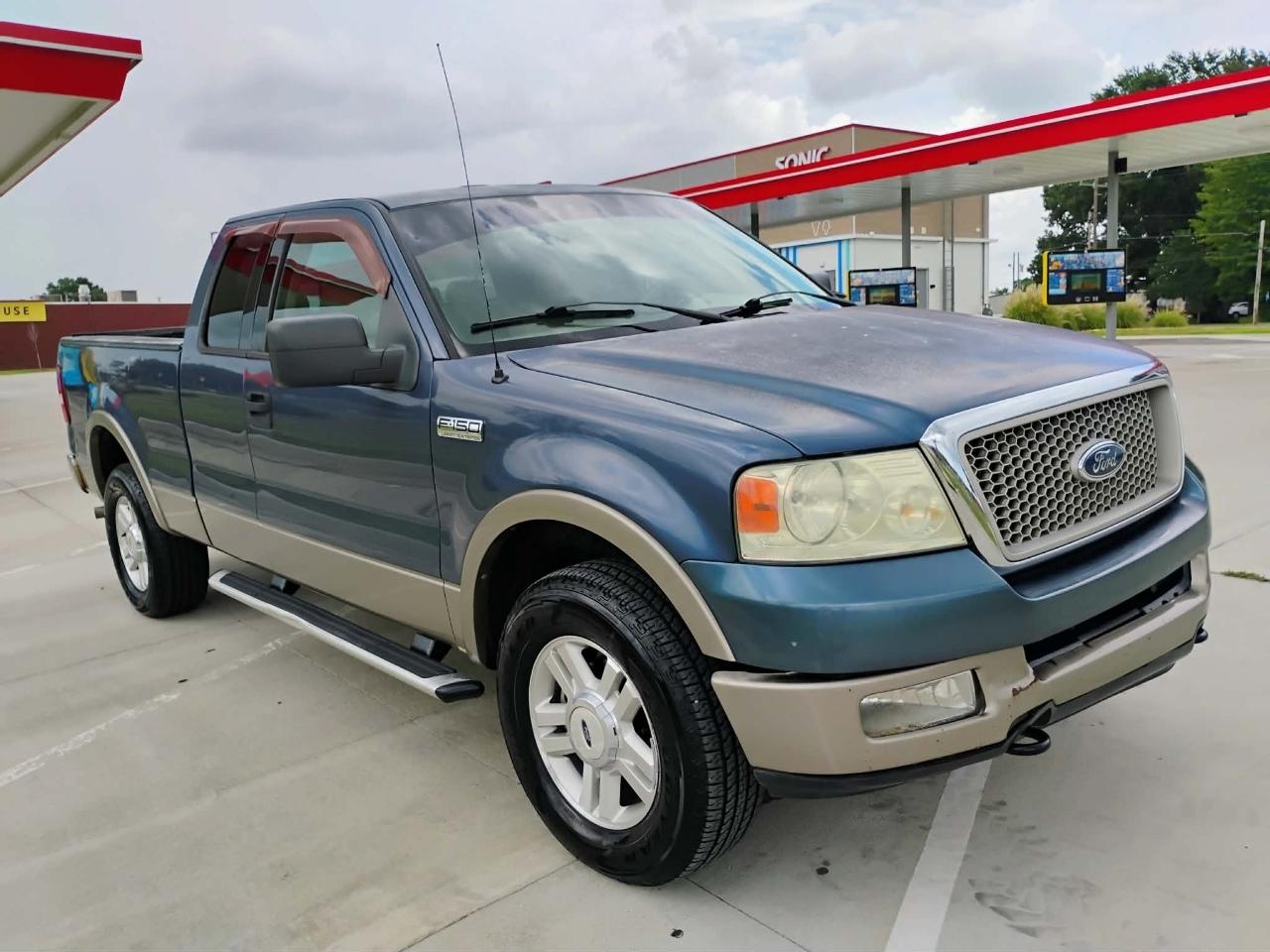 Ford F-150 4WD SuperCab 145" Lariat 2004