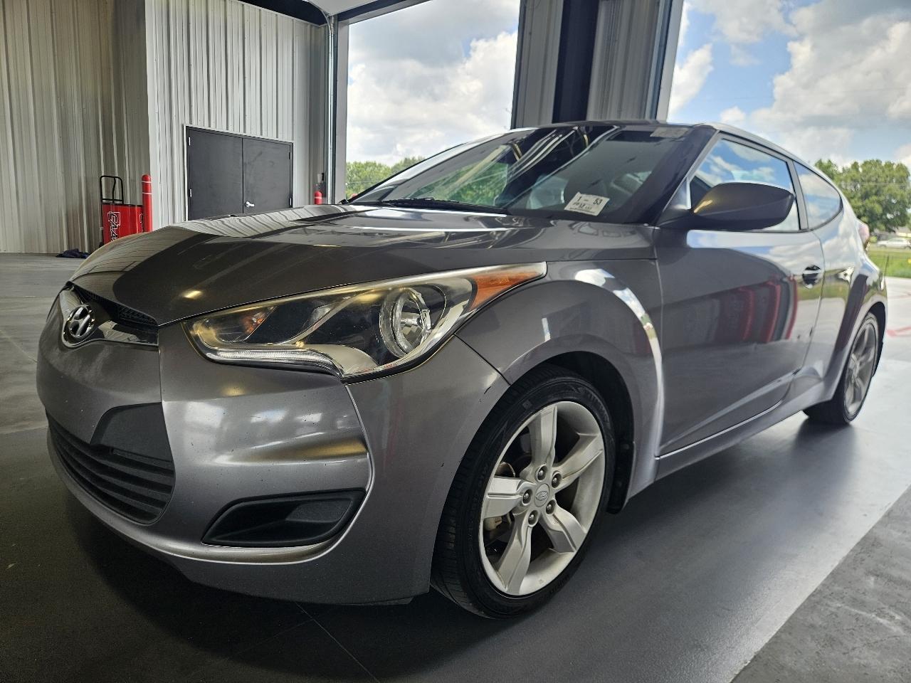 Hyundai Veloster 3dr Cpe Auto w/Black Int 2014