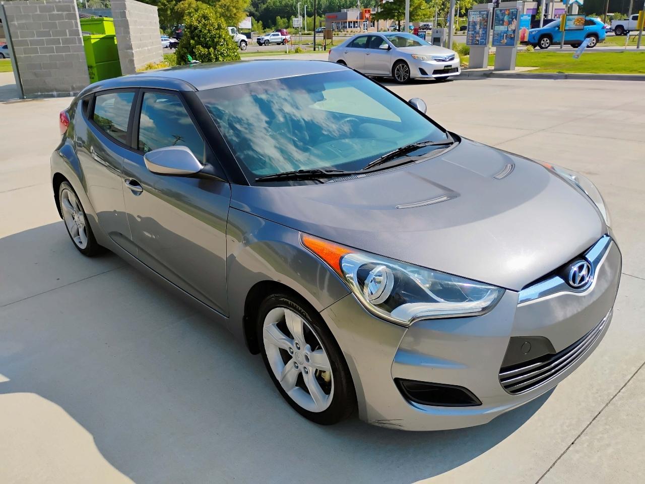 Hyundai Veloster 3dr Cpe Auto w/Black Int 2014