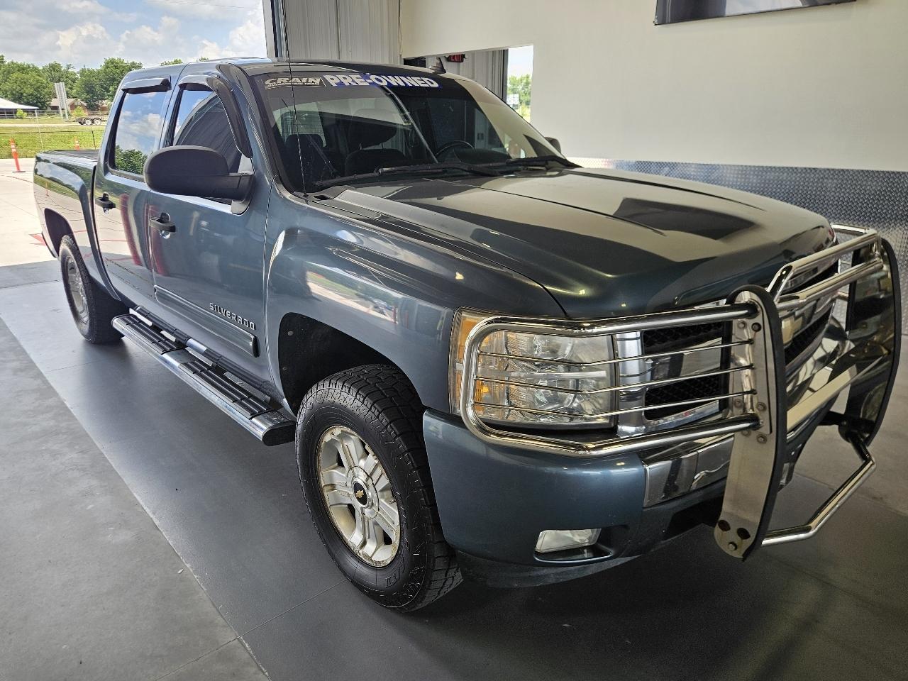 Chevrolet Silverado 1500 4WD Crew Cab 143.5" LT 2010