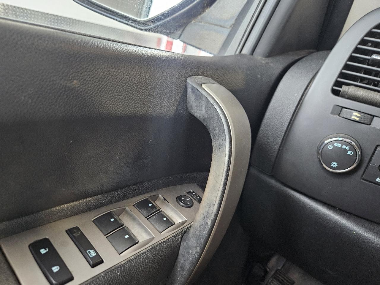 Chevrolet Silverado 1500 4WD Crew Cab 143.5" LT 2010