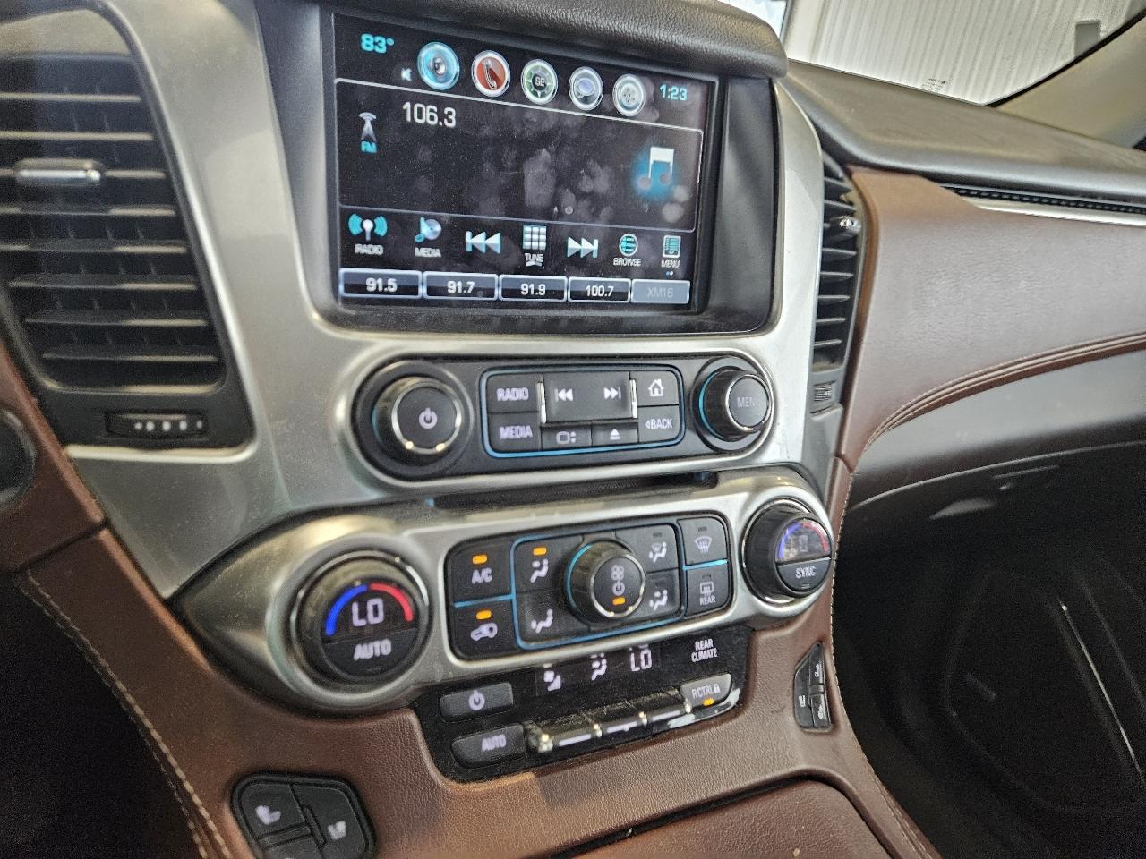Chevrolet Tahoe 4WD 4dr Premier 2017