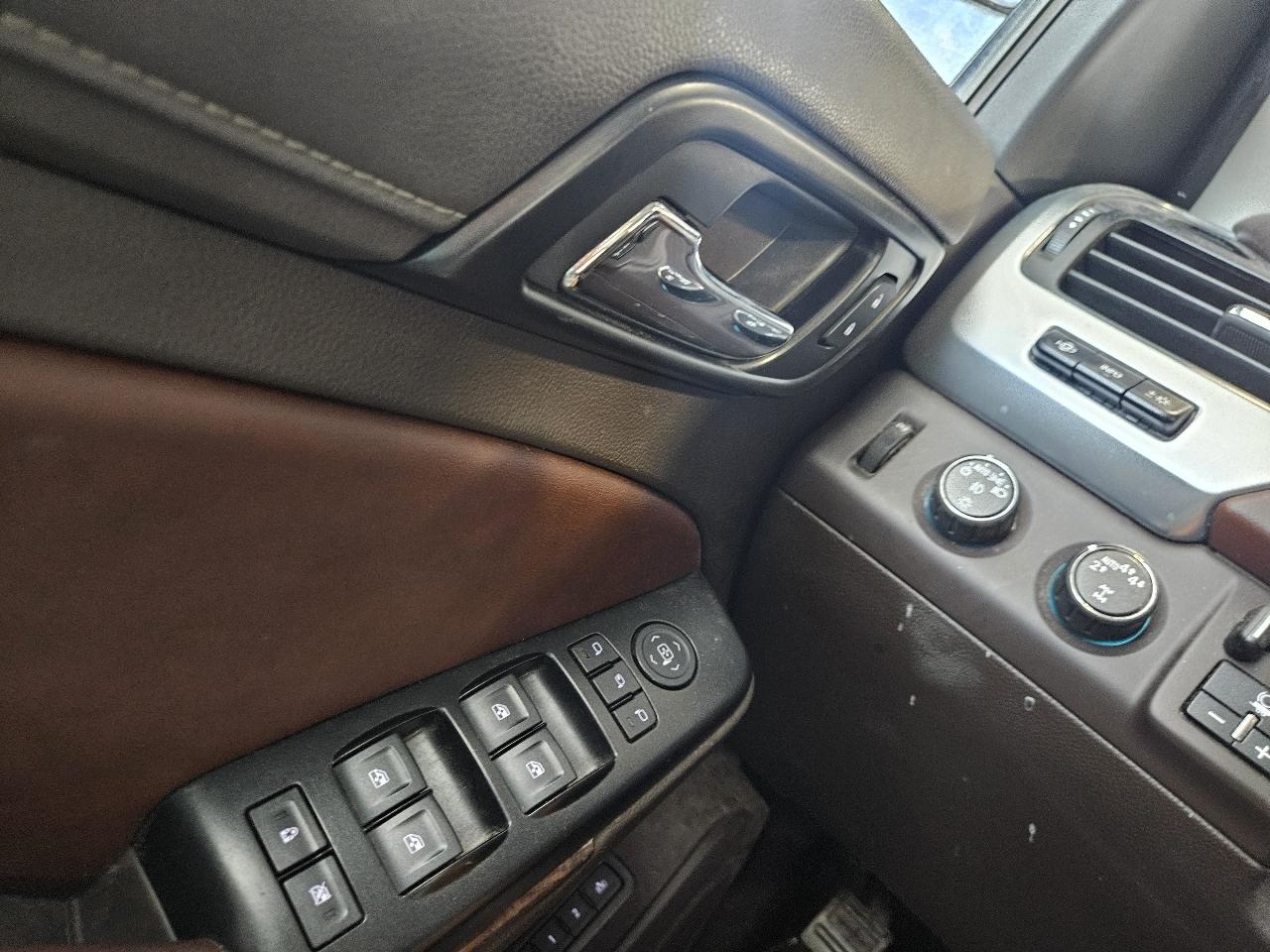 Chevrolet Tahoe 4WD 4dr Premier 2017