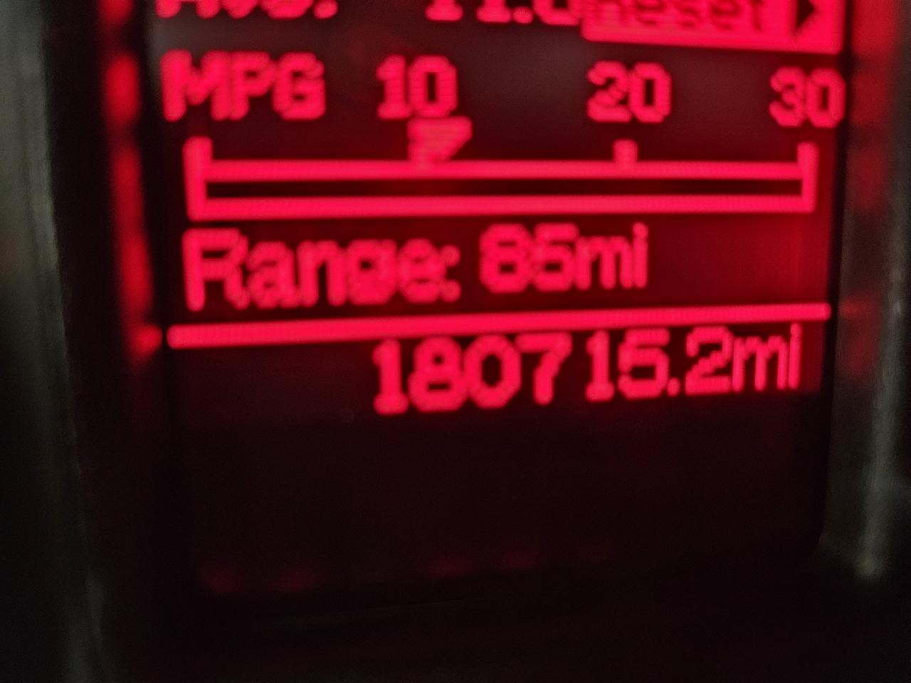 RAM 1500 4WD Crew Cab 140.5" SLT 2018