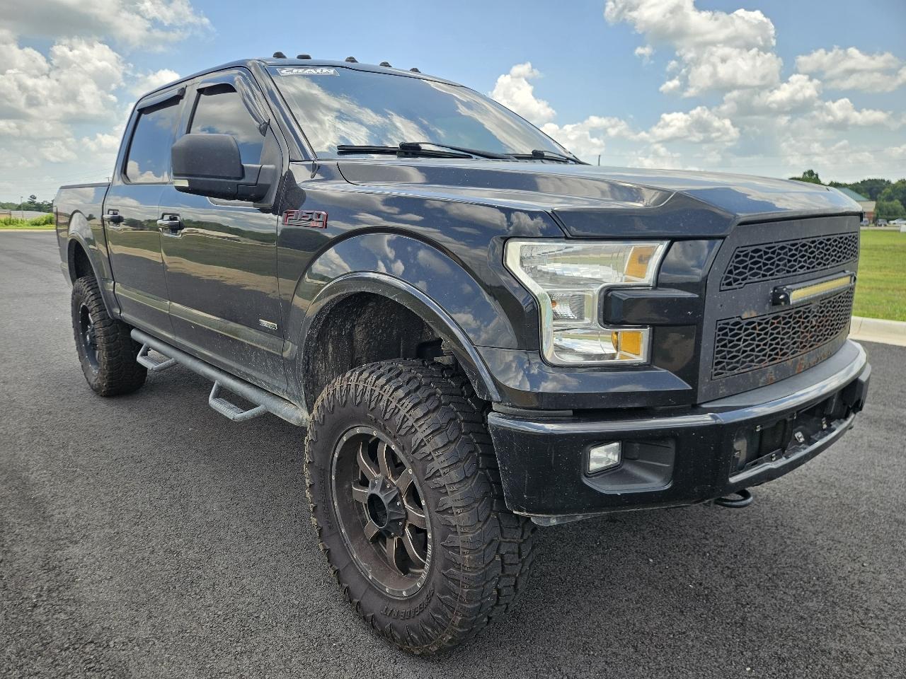 Ford F-150 4WD SuperCrew 139" XLT 2017