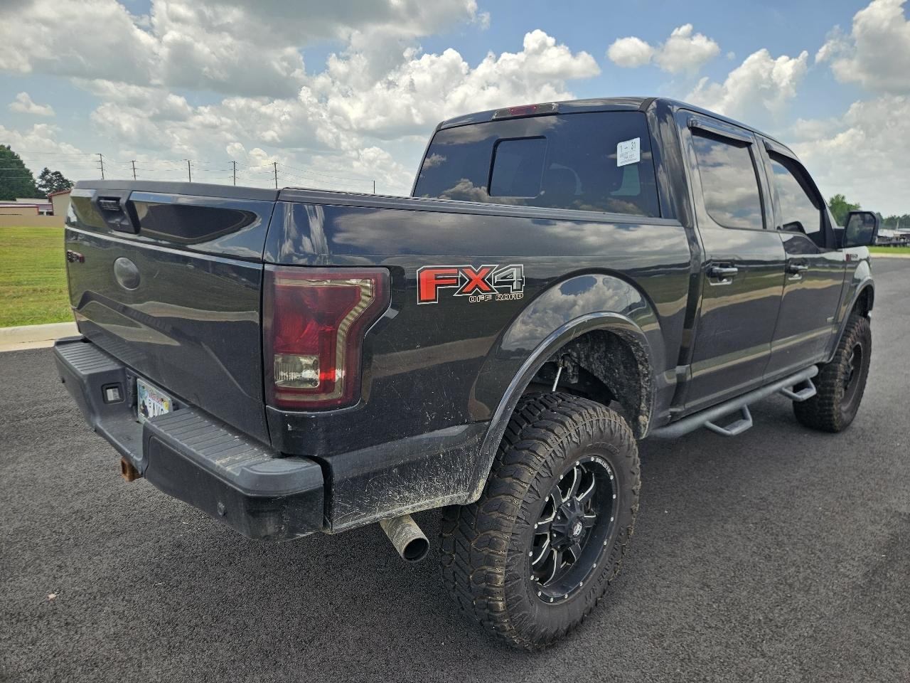Ford F-150 4WD SuperCrew 139" XLT 2017
