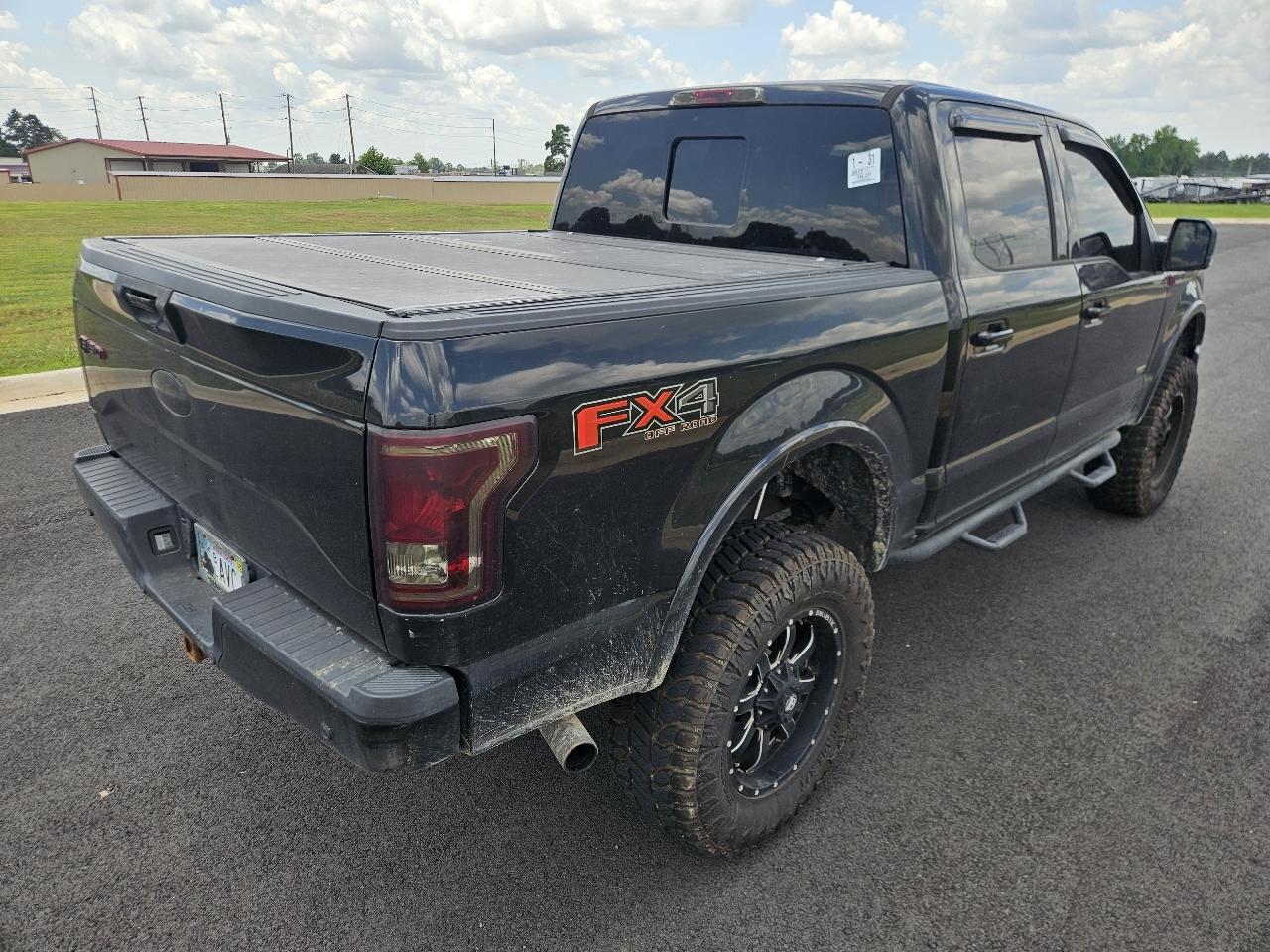 Ford F-150 4WD SuperCrew 139" XLT 2017