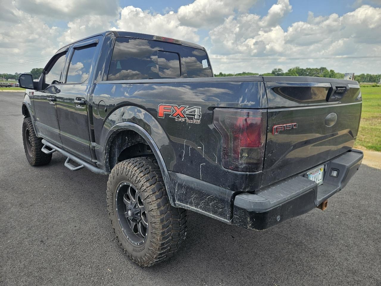 Ford F-150 4WD SuperCrew 139" XLT 2017