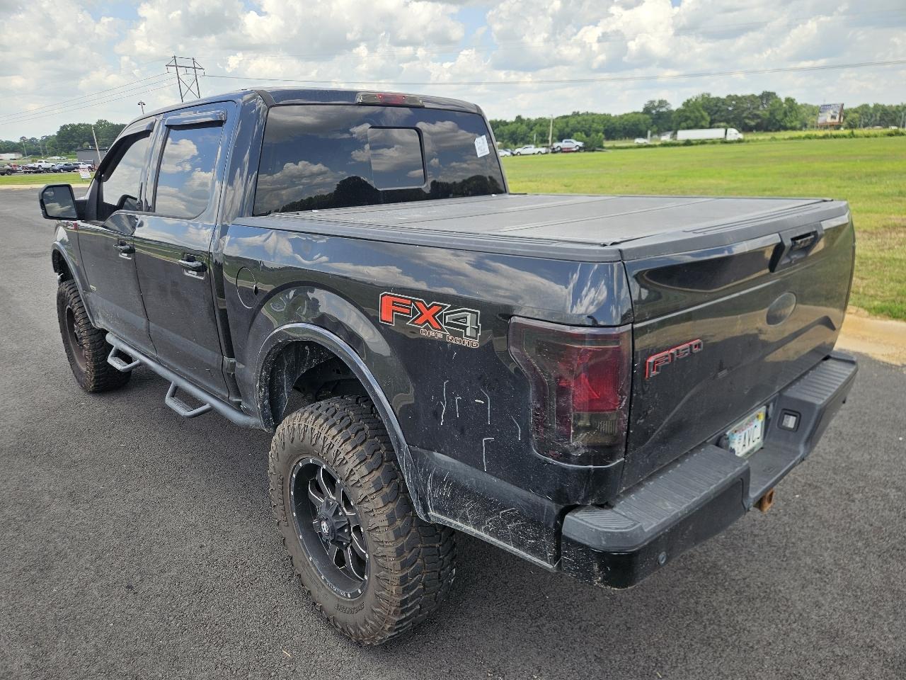 Ford F-150 4WD SuperCrew 139" XLT 2017