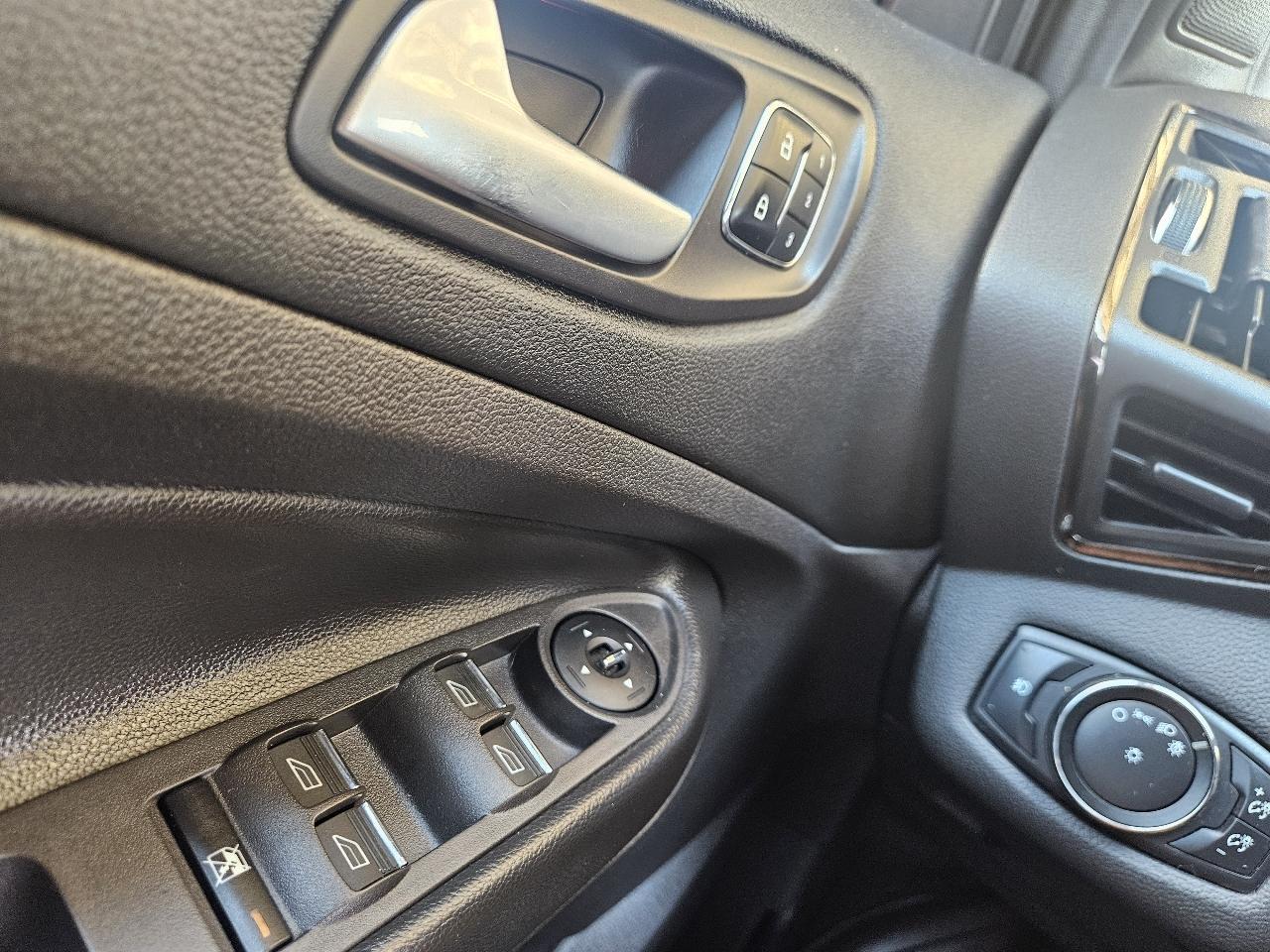 Ford Escape FWD 4dr Titanium 2014