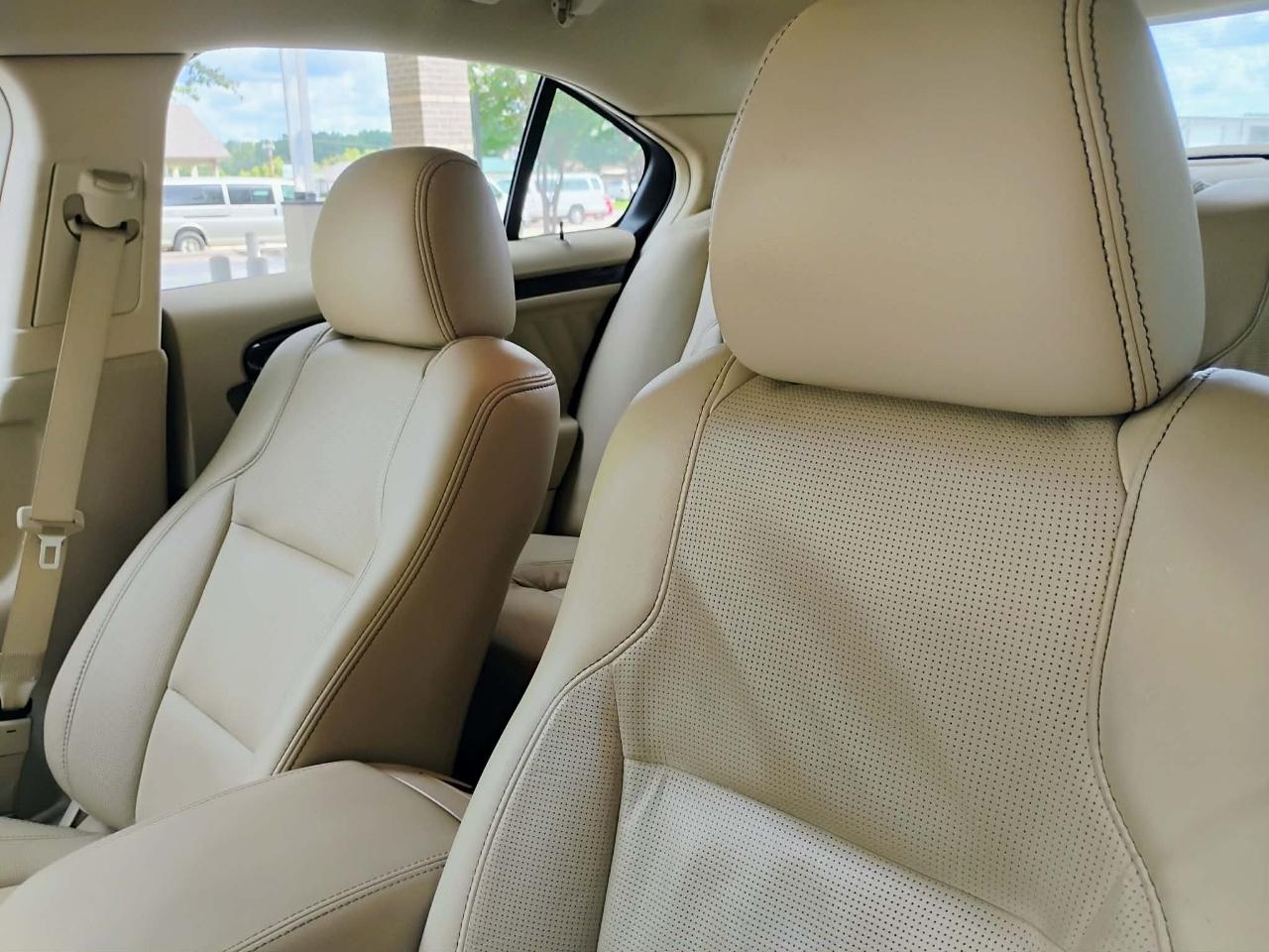 Ford Taurus Limited FWD 2018