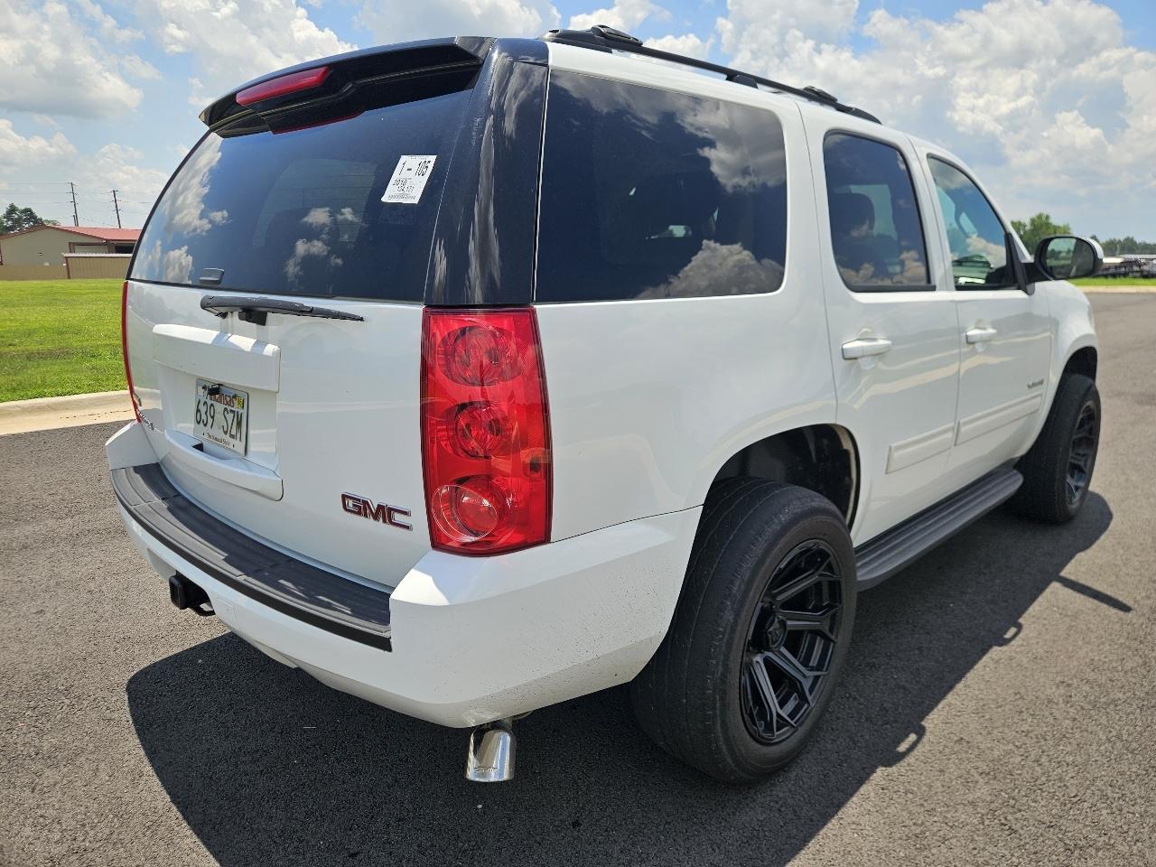 GMC Yukon 2WD 4dr 1500 SLE 2010