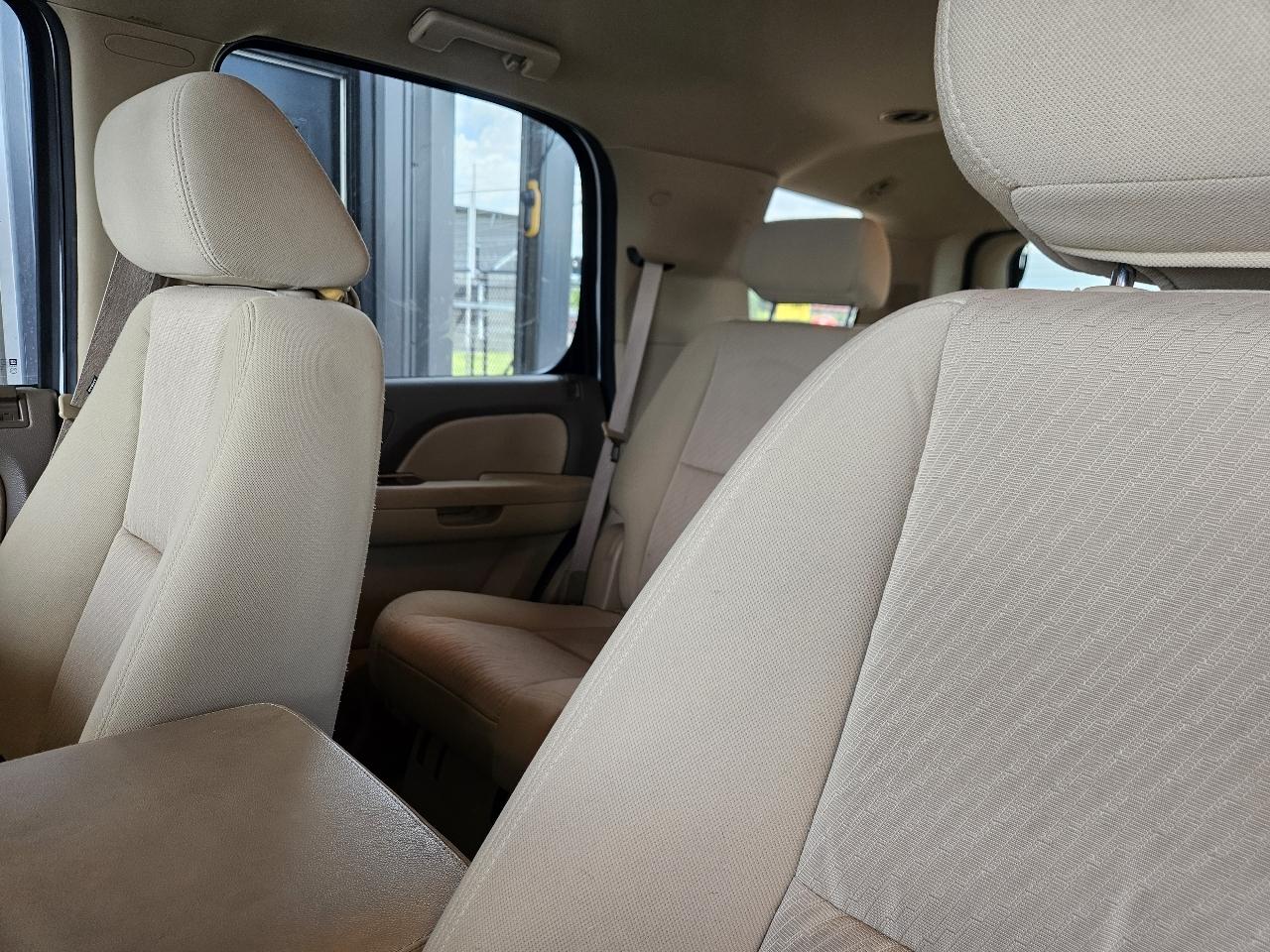 GMC Yukon 2WD 4dr 1500 SLE 2010