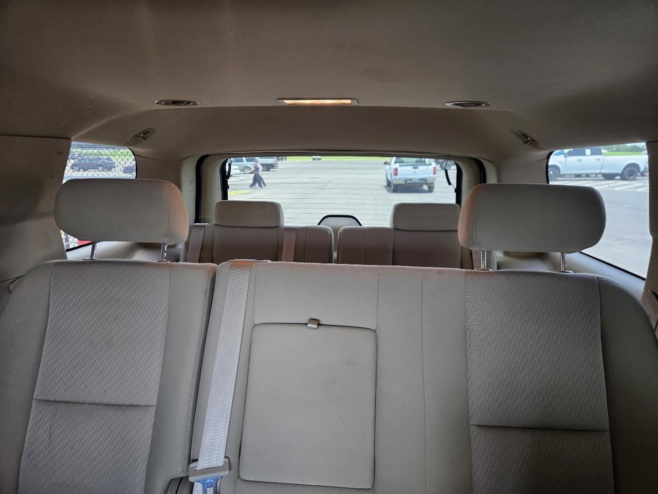 GMC Yukon 2WD 4dr 1500 SLE 2010