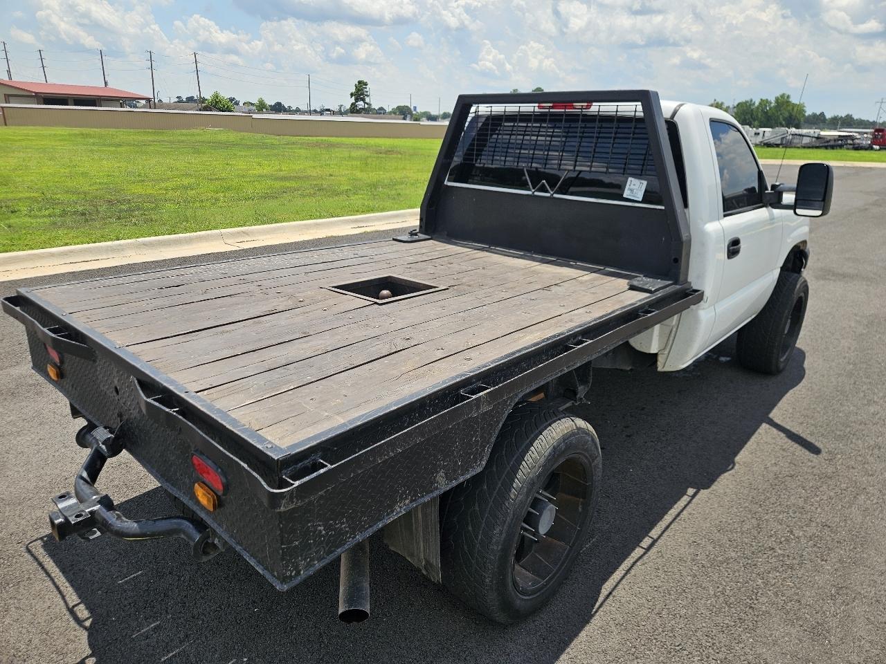 Chevrolet Silverado 2500HD 2WD Crew Cab 153.7" LT 2006