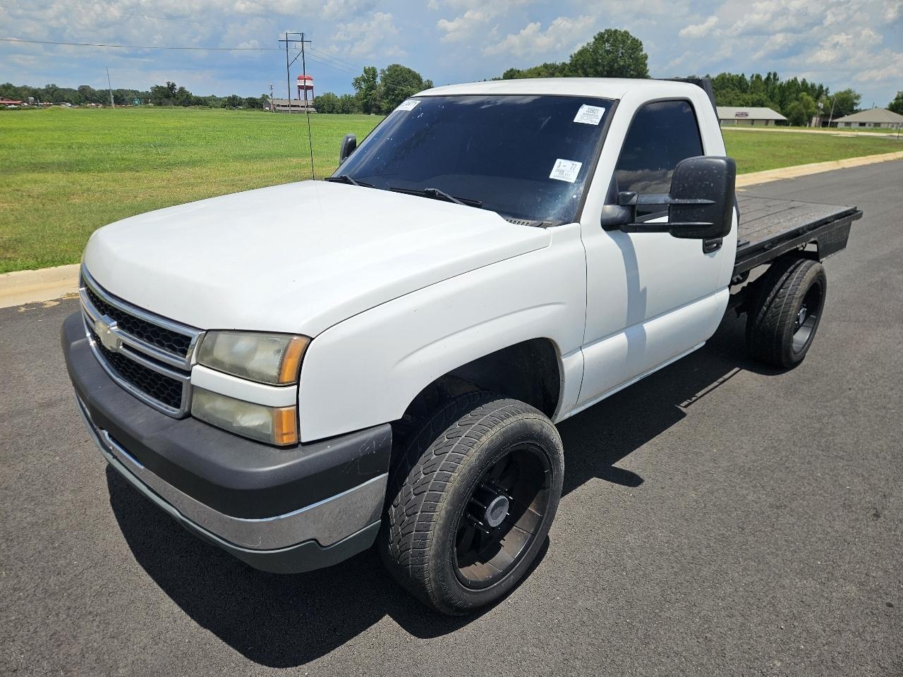 Chevrolet Silverado 2500HD 2WD Crew Cab 153.7" LT 2006