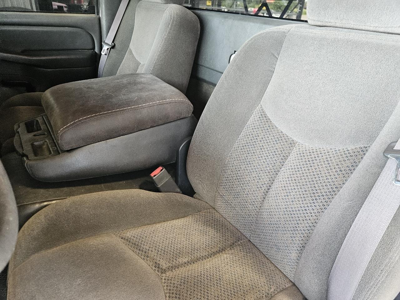 Chevrolet Silverado 2500HD 2WD Crew Cab 153.7" LT 2006