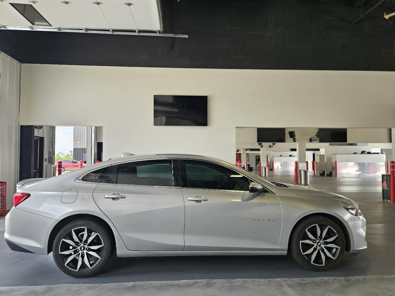 Chevrolet Malibu 4dr Sdn LT w/1LT 2017