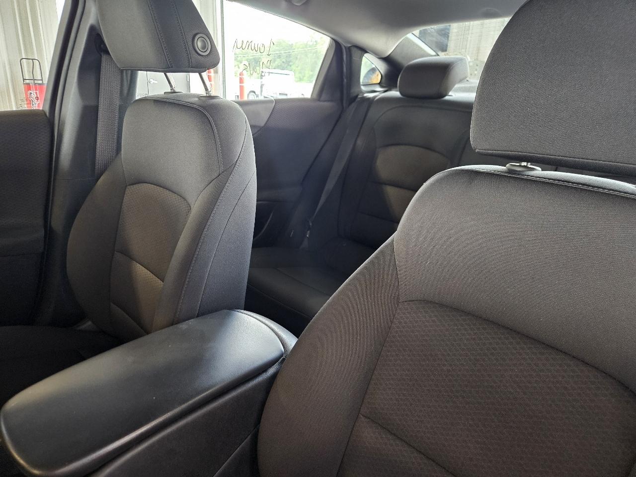 Chevrolet Malibu 4dr Sdn LS w/1LS 2018