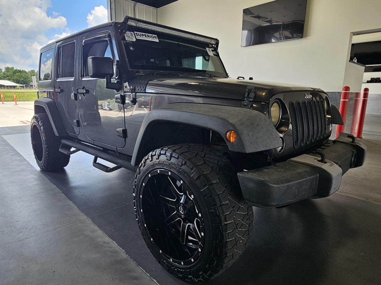 Jeep Wrangler Unlimited 4WD 4dr Sport 2016