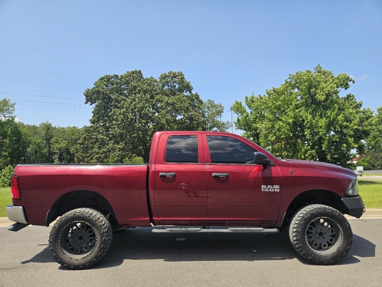 RAM 1500 Tradesman Quad Cab 2016