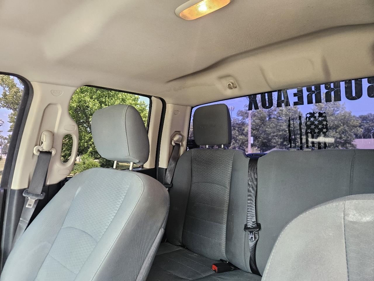RAM 1500 Tradesman Quad Cab 2016