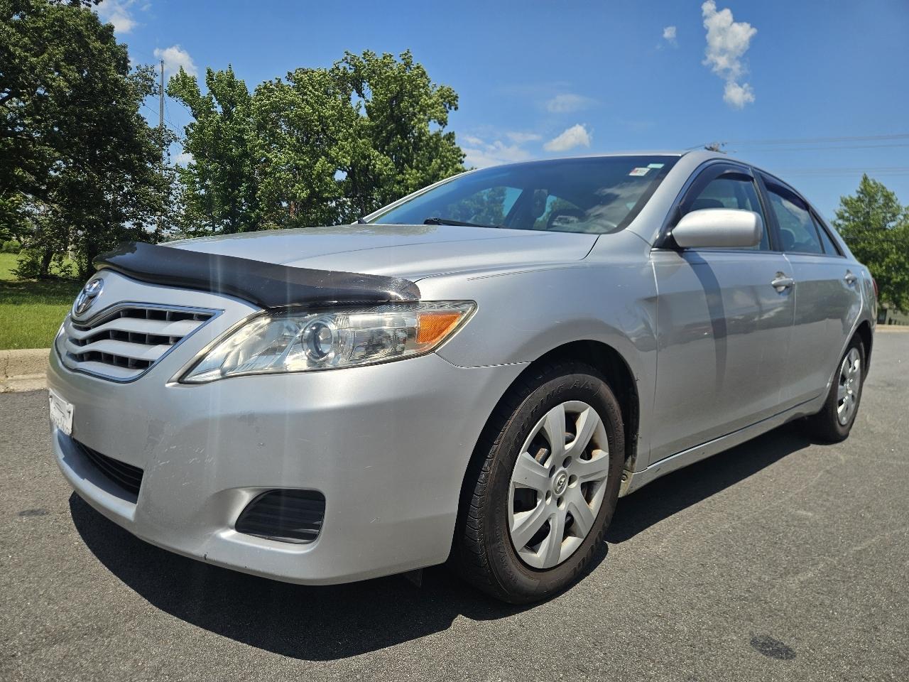 Toyota Camry 4dr Sdn I4 Man LE (Natl) 2011