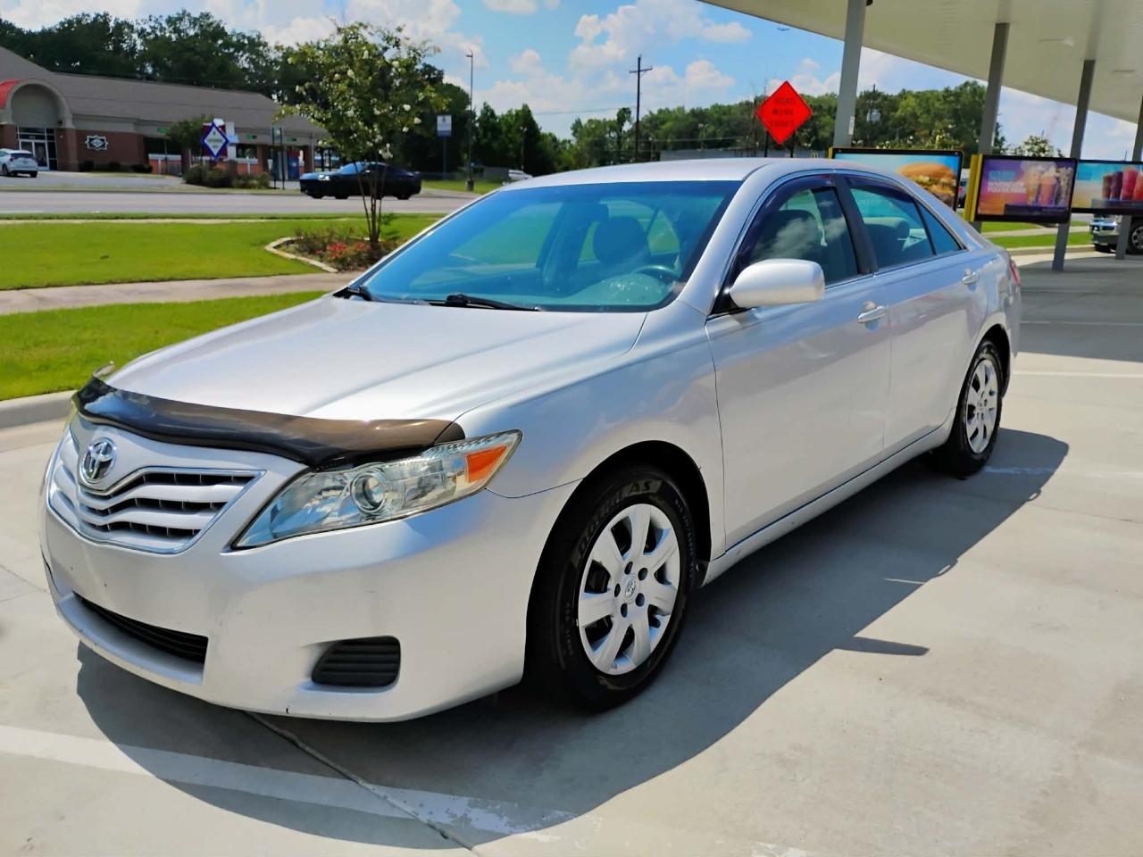 2011 Toyota Camry 4dr Sdn I4 Man LE (Natl)