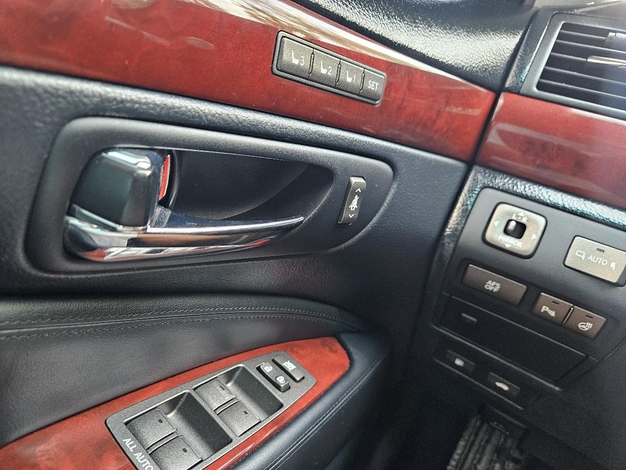 Lexus LS 460 4dr Sdn LWB 2007