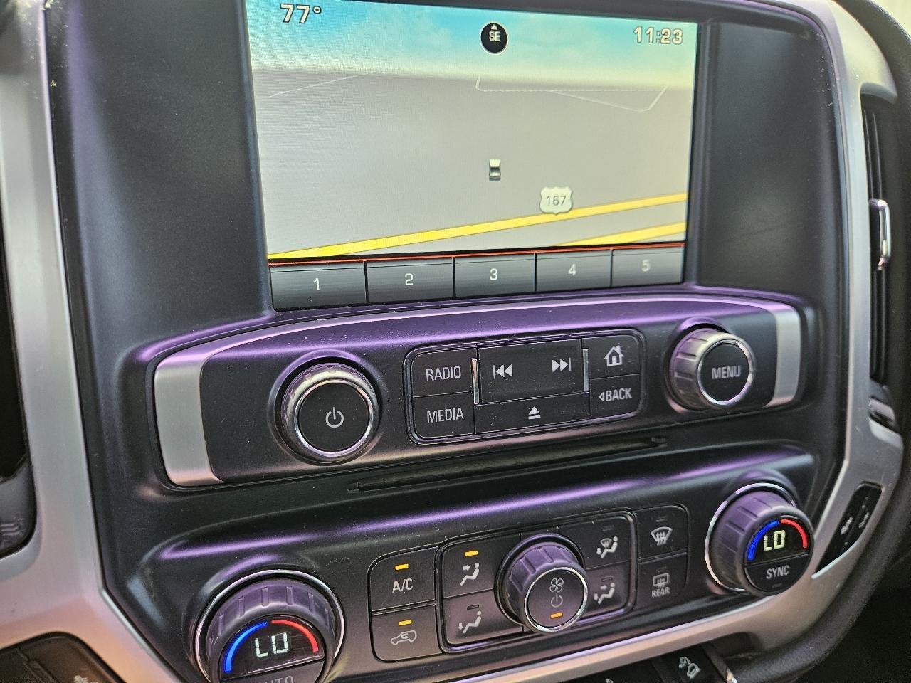 GMC Sierra 1500 4WD Crew Cab 143.5" SLT 2015