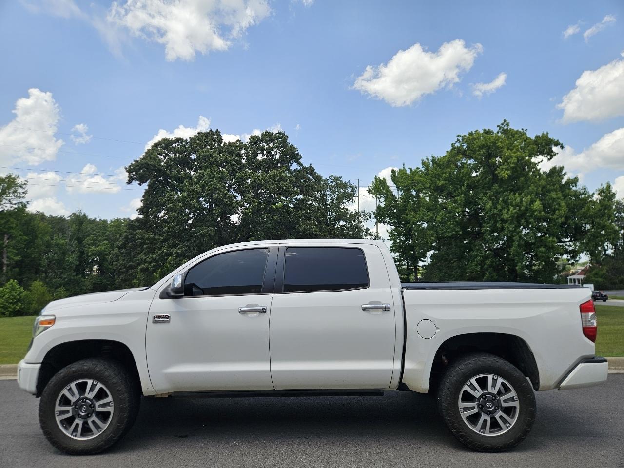 Toyota Tundra 4WD 1794 Edition CrewMax 5.5' Bed 5.7L FFV (Natl) 2018