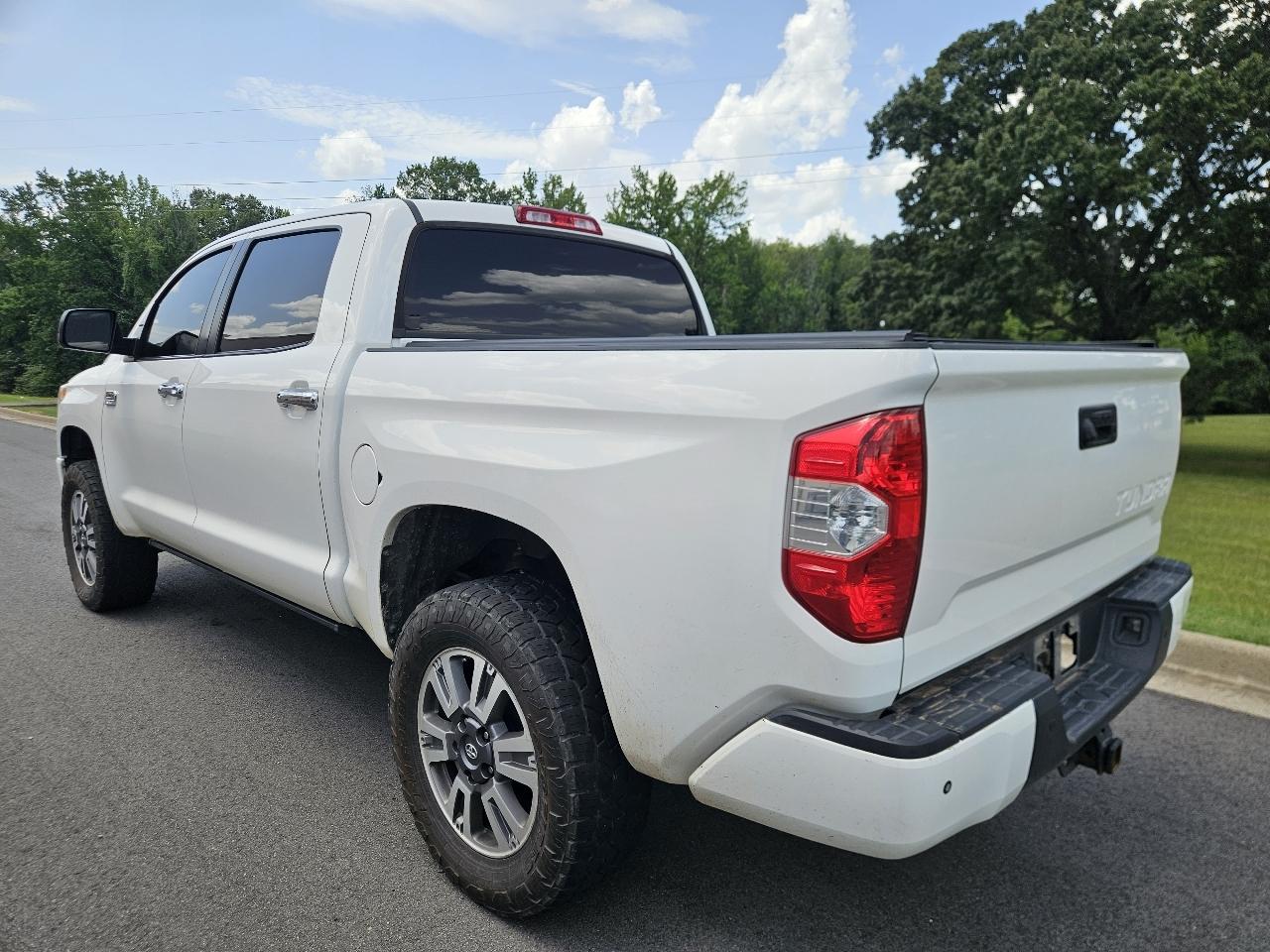 Toyota Tundra 4WD 1794 Edition CrewMax 5.5' Bed 5.7L FFV (Natl) 2018