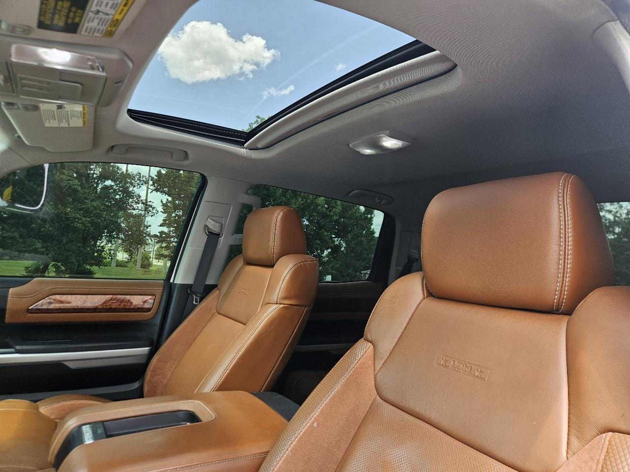 Toyota Tundra 4WD 1794 Edition CrewMax 5.5' Bed 5.7L FFV (Natl) 2018