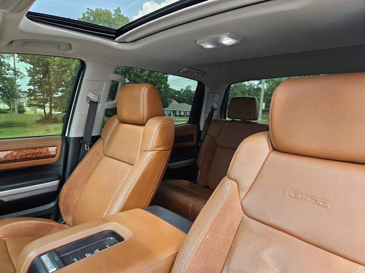 Toyota Tundra 4WD 1794 Edition CrewMax 5.5' Bed 5.7L FFV (Natl) 2018