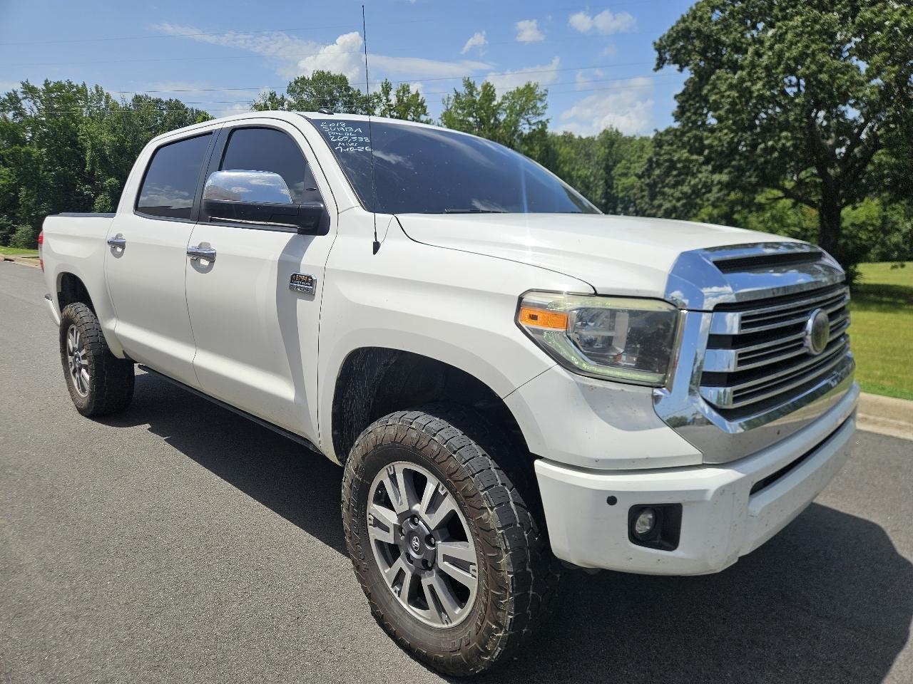 Toyota Tundra 4WD 1794 Edition CrewMax 5.5' Bed 5.7L FFV (Natl) 2018