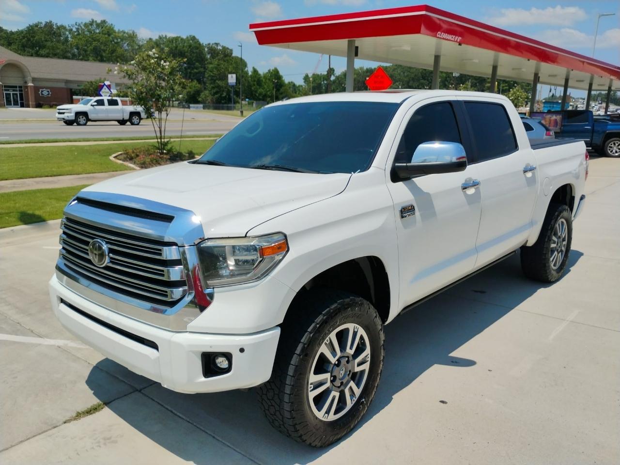 Toyota Tundra 4WD 1794 Edition CrewMax 5.5' Bed 5.7L FFV (Natl) 2018