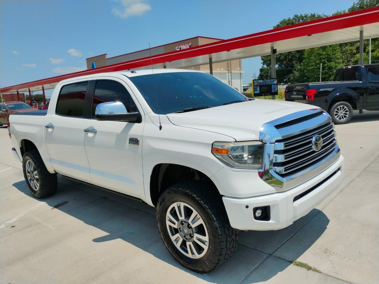 Toyota Tundra 4WD 1794 Edition CrewMax 5.5' Bed 5.7L FFV (Natl) 2018