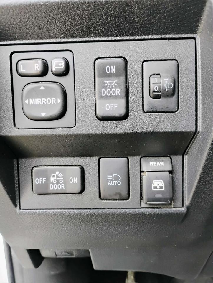 Toyota Tundra 4WD 1794 Edition CrewMax 5.5' Bed 5.7L FFV (Natl) 2018