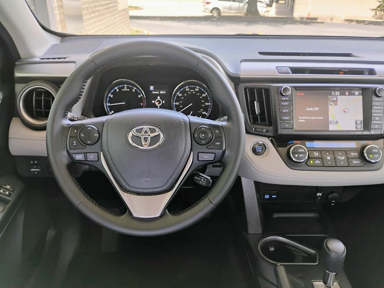 Toyota RAV4 FWD 4dr XLE (Natl) 2016