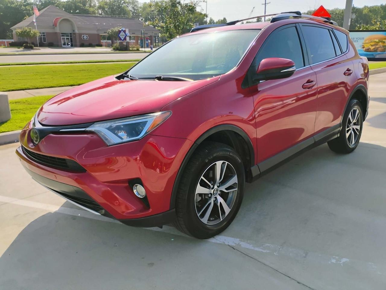 Toyota RAV4 FWD 4dr XLE (Natl) 2016