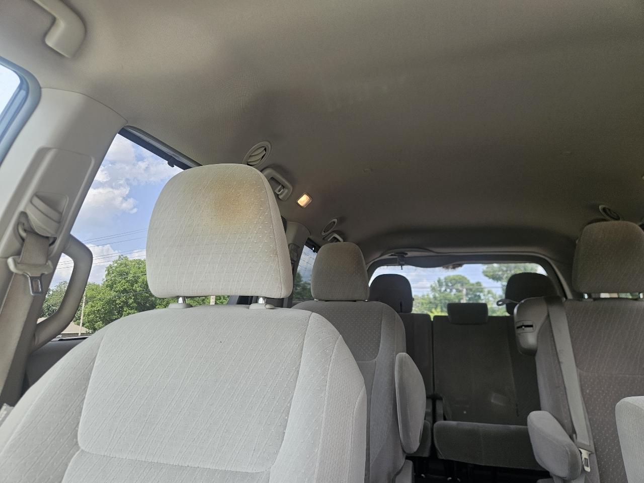 Toyota Sienna 5dr 8-Pass Van LE FWD (Natl) 2015