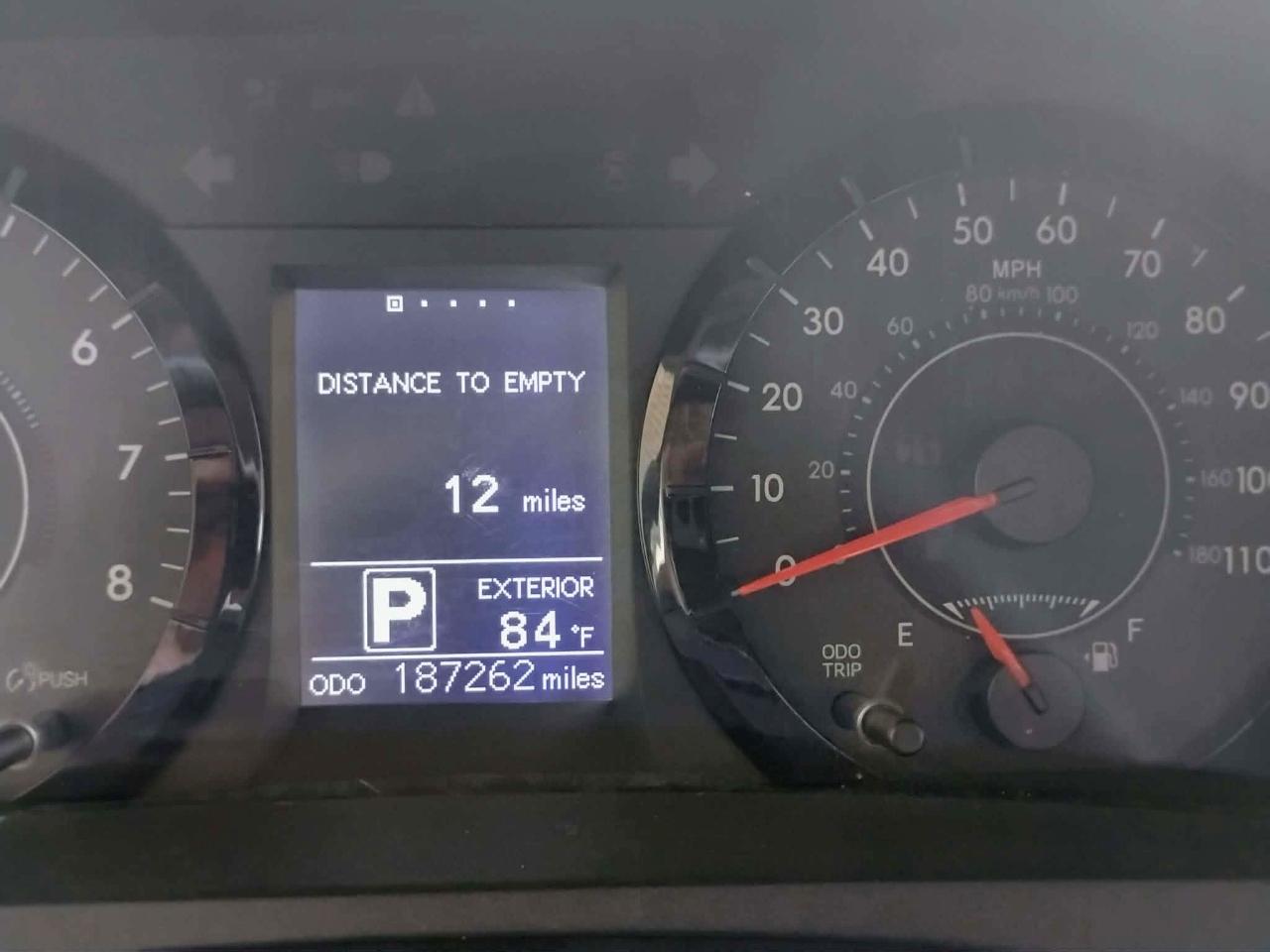 Toyota Sienna 5dr 8-Pass Van LE FWD (Natl) 2015