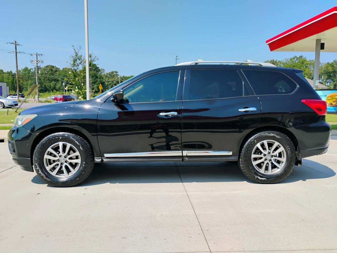 Nissan Pathfinder 4x4 Platinum 2017